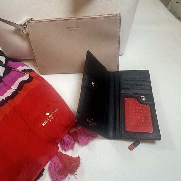 Kate Spade New York Bleecker Saffiano Leather Large Bag Tote Plus Wallet & Scarf - Picture 2 of 16